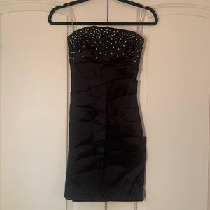 Ynes Strapless Mini Dress